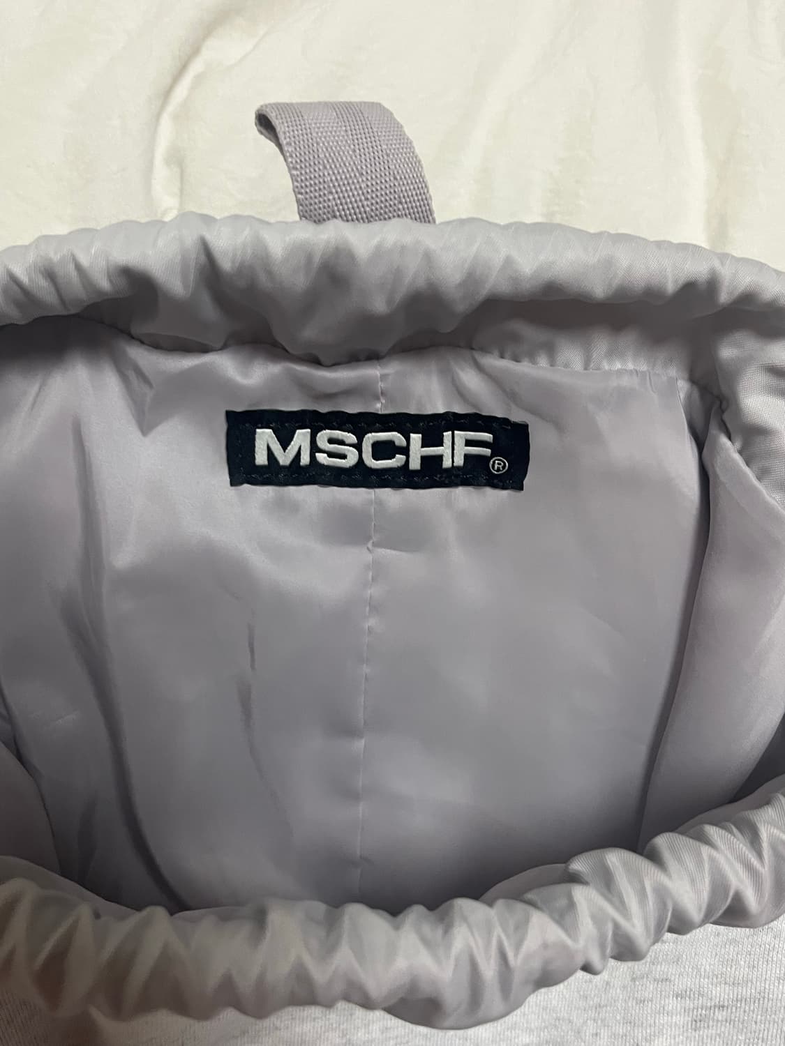 미스치프 더플백 그레이 중고 상품이미지3