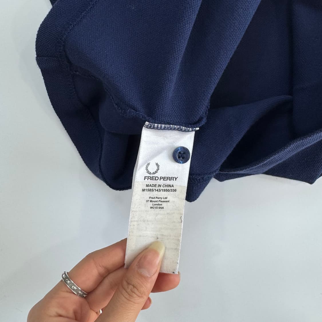 Fredperry 프레드페리 화이트 포인트 네이비 반팔 카라티 상품이미지6