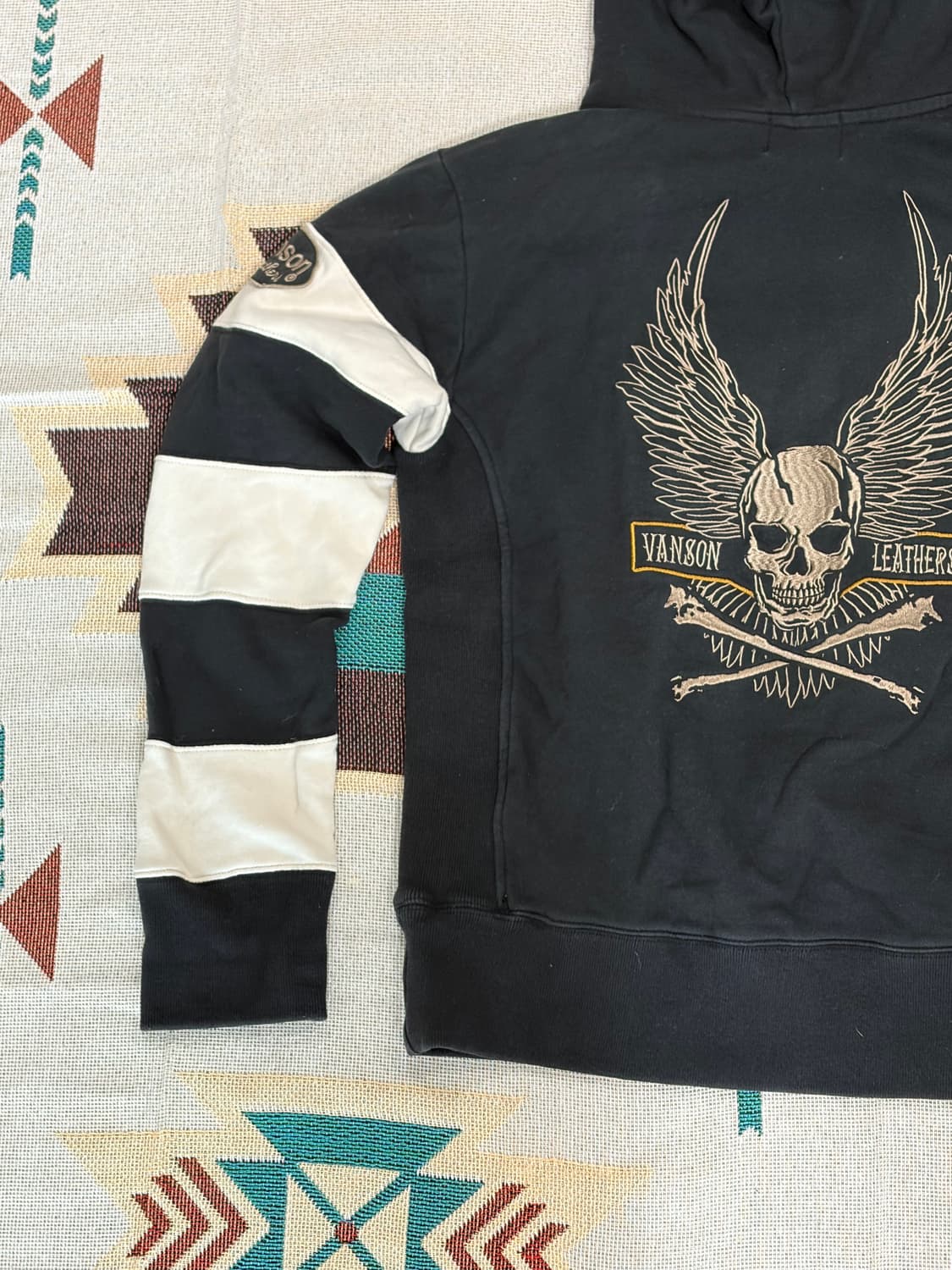 밴슨 스컬 자수 스트라이프 후드 상품이미지7