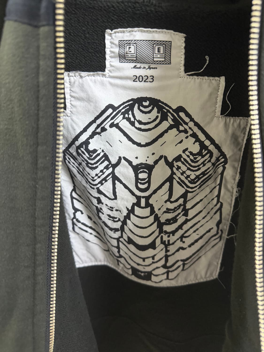 카브엠트 후드집업 상품이미지3