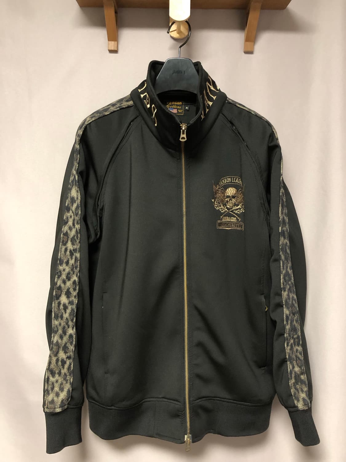 밴슨 스컬자수 레오파드 져지 상품이미지1