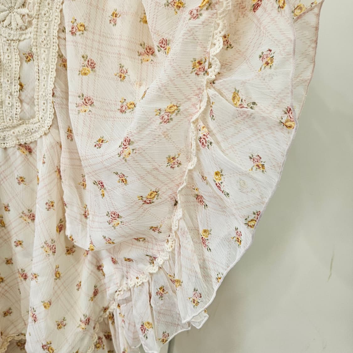 로즈 플라워 판쵸 블라우스 상품이미지3