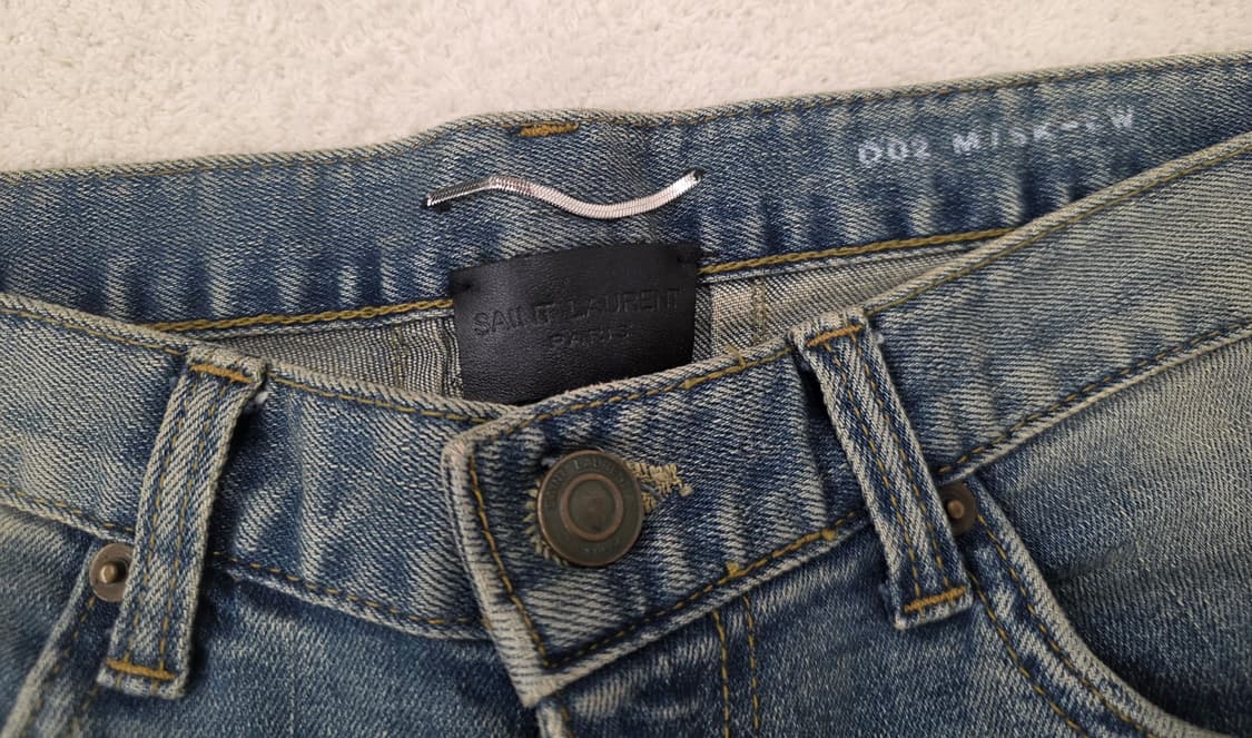 생로랑 남자 무릎찢청  청바지.   싸이즈 30 상품이미지3