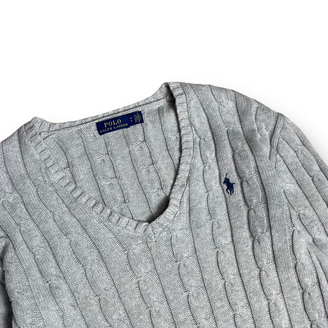 폴로 랄프로렌 연그레이 브이넥 케이블니트 상품이미지2