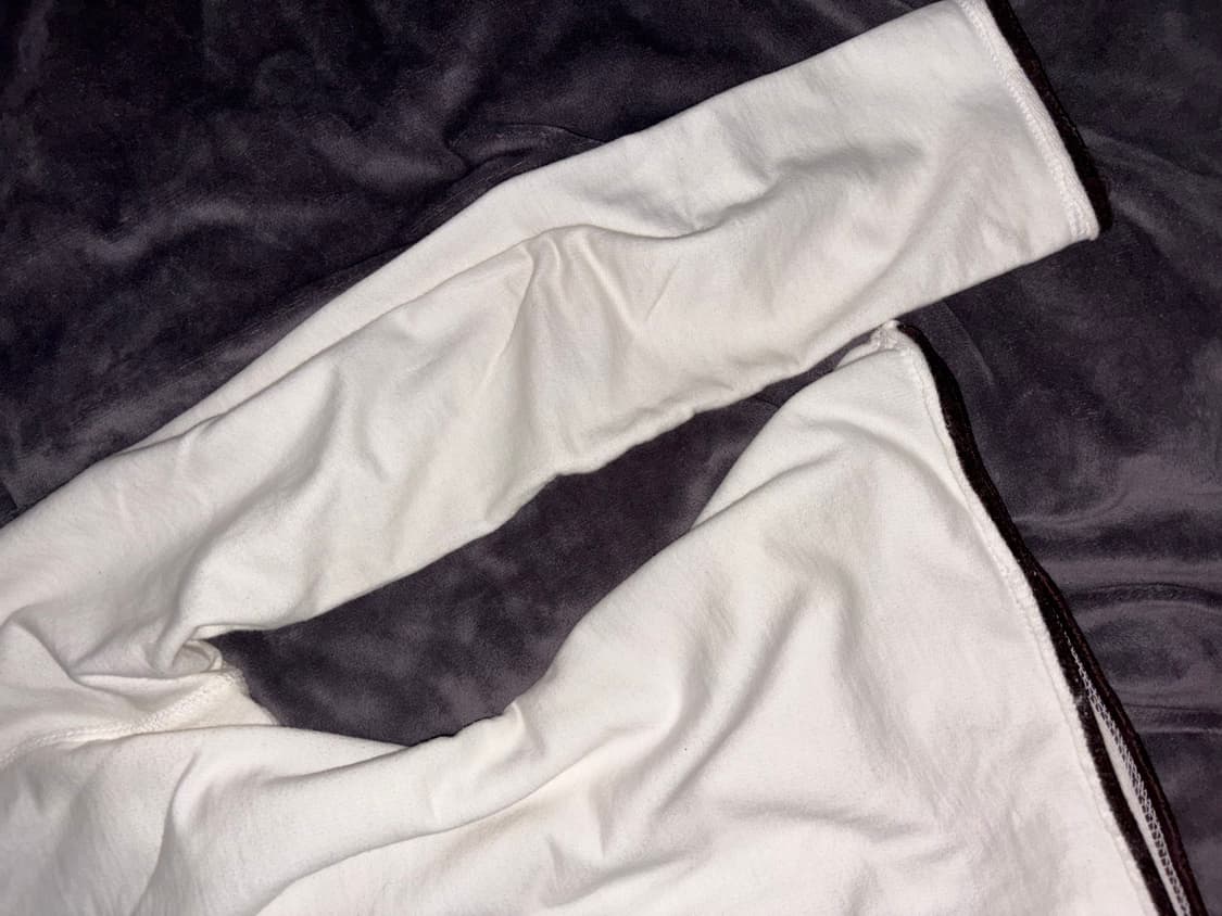 PLIOCENE 해골 큐빅 글리터 블랙 라인 포인트 골드 펑크 티셔츠 상품이미지9