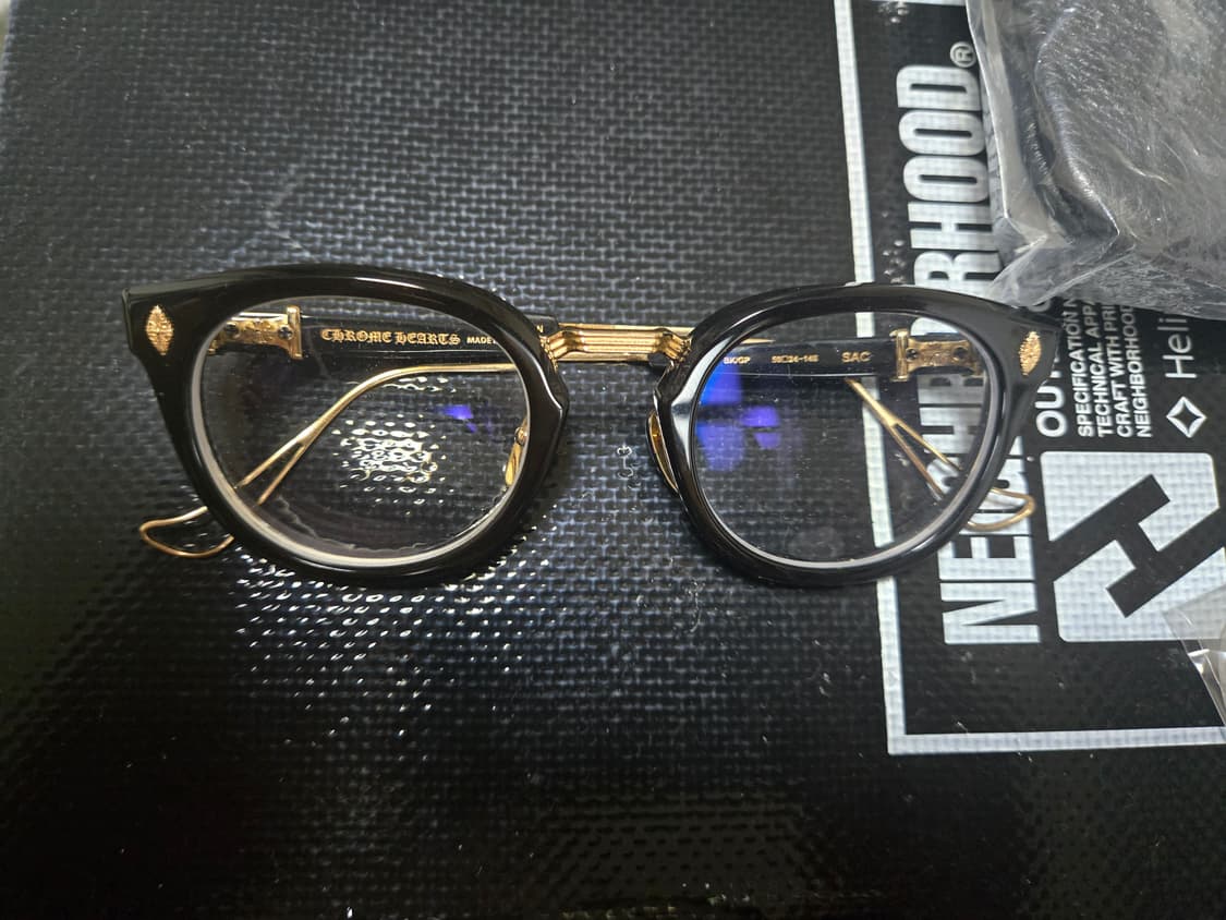 크롬하츠 삭 SAC 검/금 모델 상품이미지1