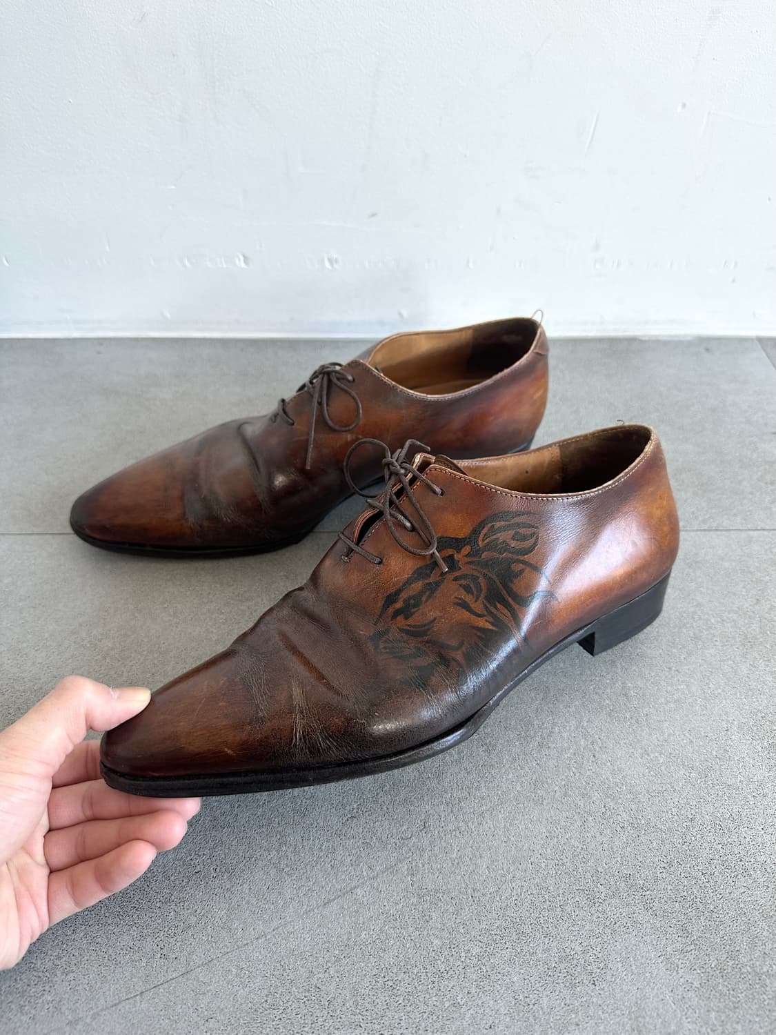 벨루티 타이거 파티나 알렉산드로 더비슈즈 상품이미지1