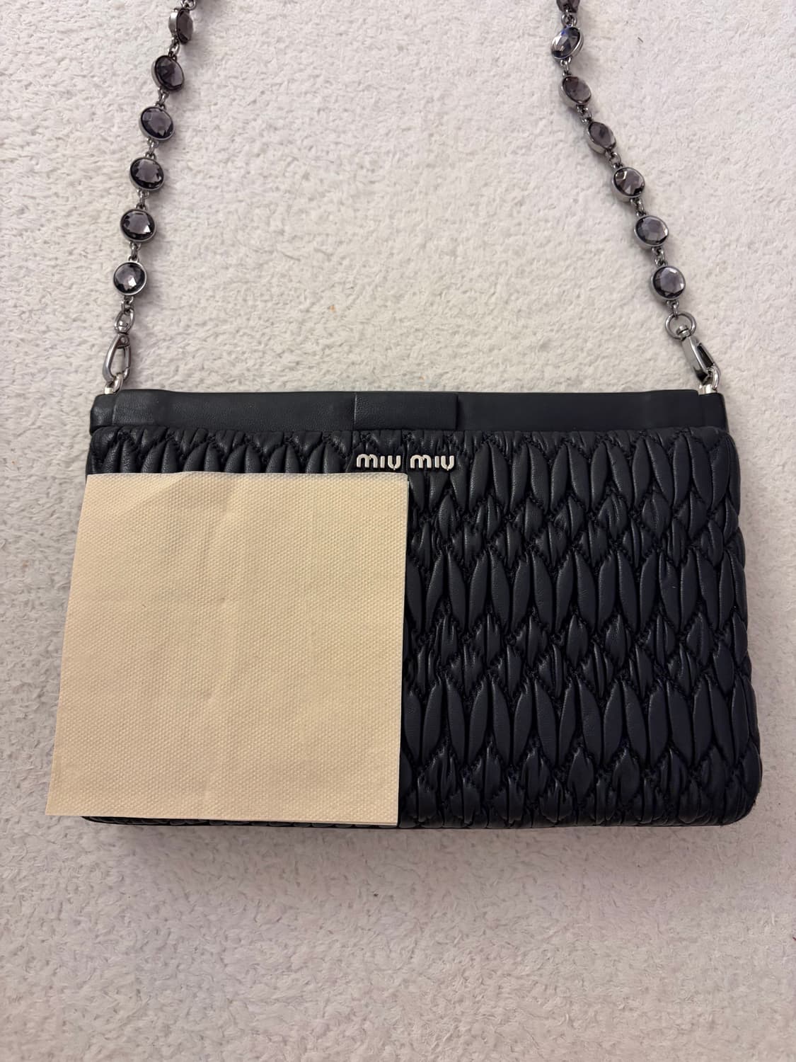 MIUMIU  크리스탈 체인 클러치백 상품이미지5