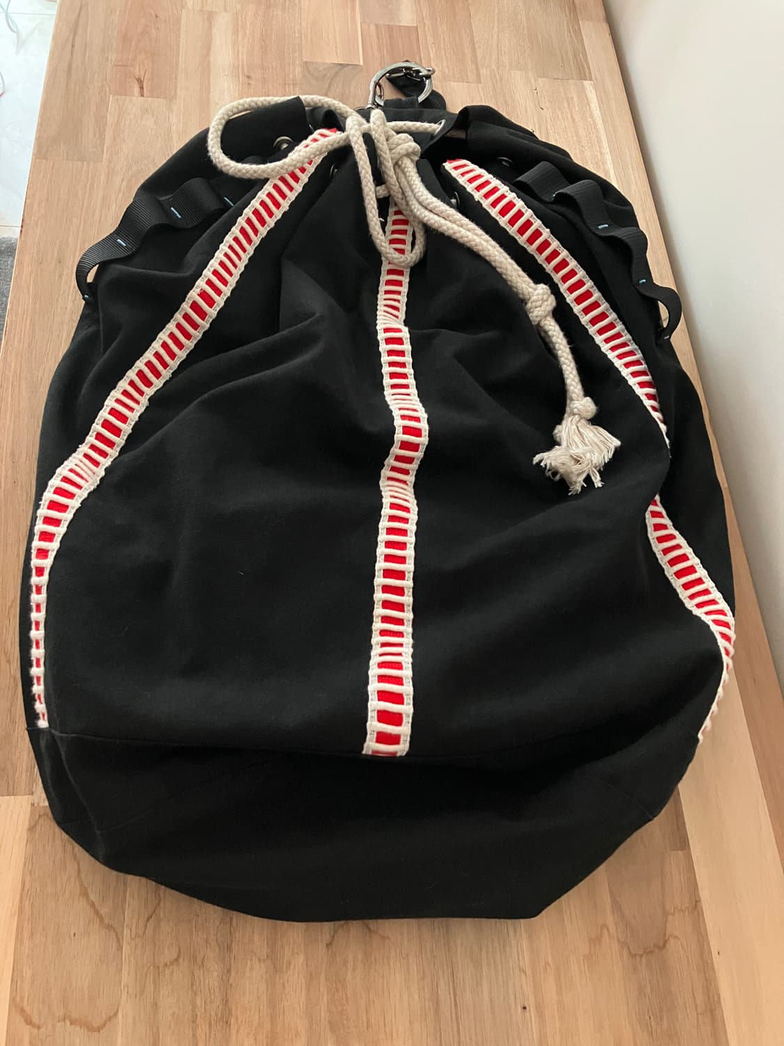 투빌더스하우스 duffle utility mail bag, black 상품이미지1