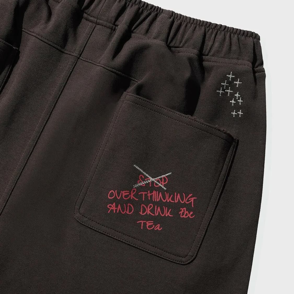 자수아트웍 버뮤다 스웻 펜츠_브라운 상품이미지2