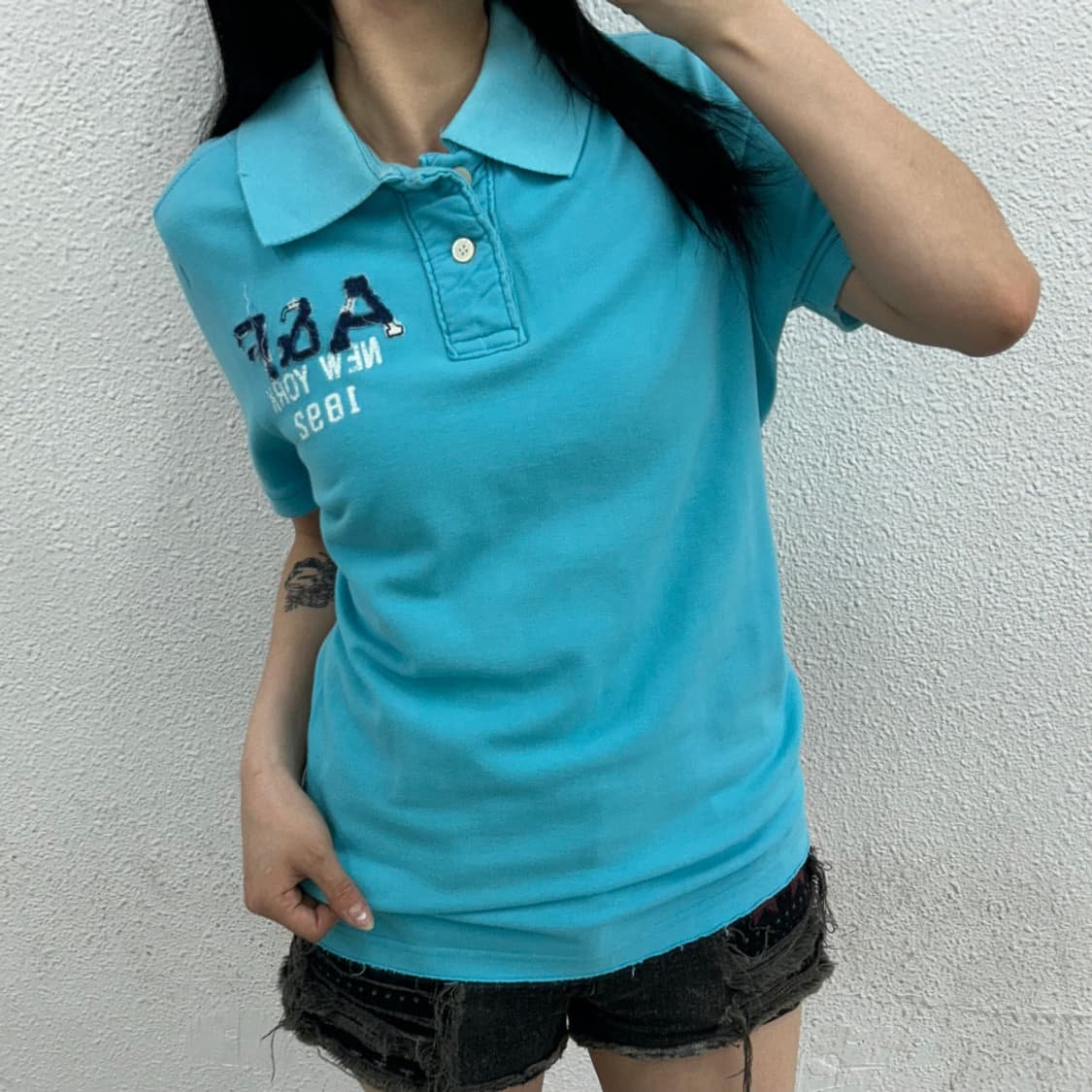 아베크롬비 브이넥 패치 로고 민트 반팔 티 M 상품이미지1