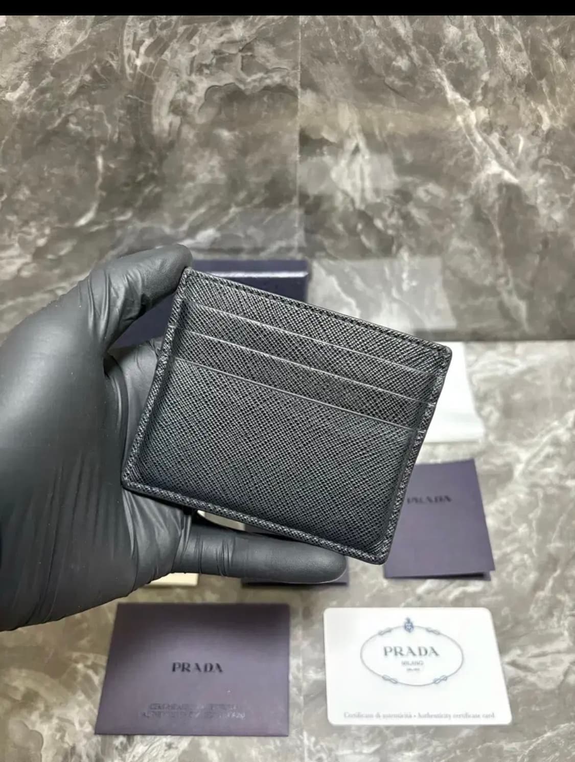 프라다 사피아노 트라이앵글 로고 카드지갑 상품이미지2