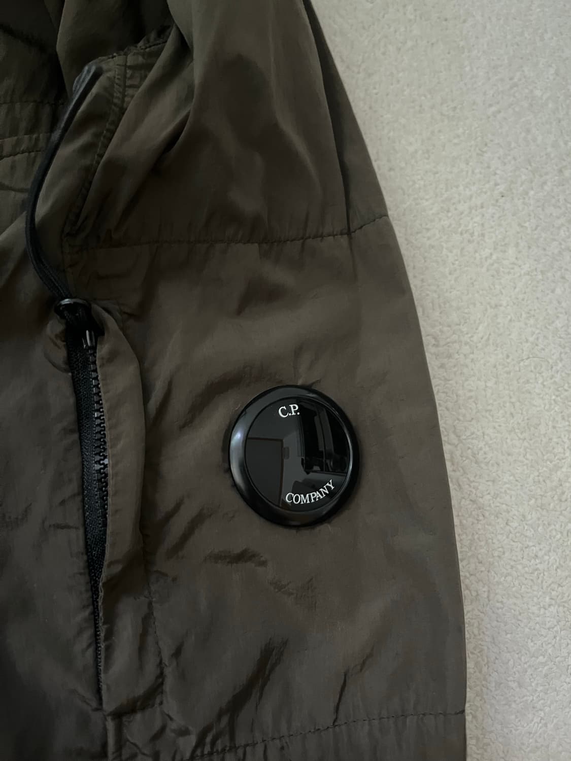 cp 컴퍼니 크롬 렌즈 오버 셔츠 자켓 (바람막이) 카키 L 상품이미지4