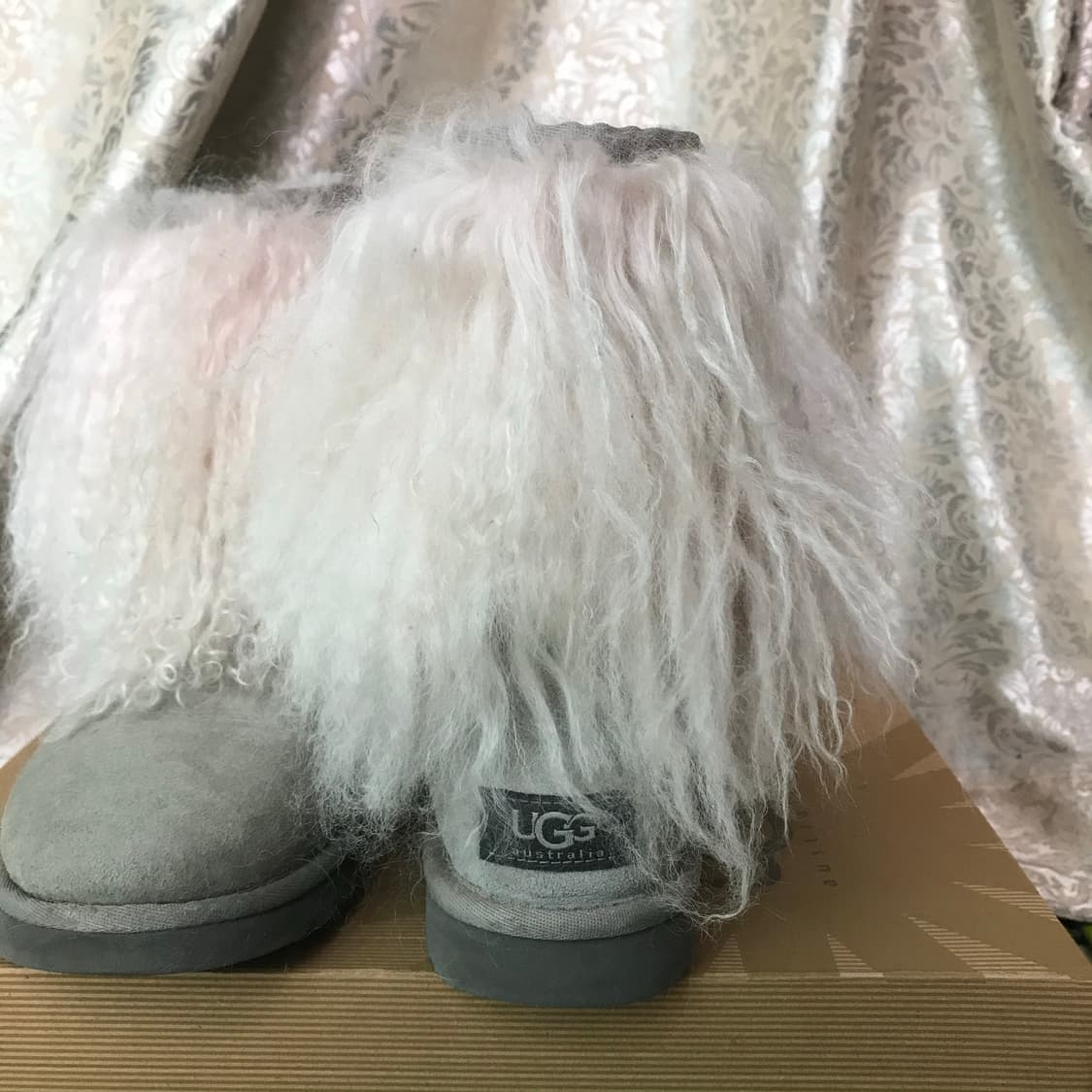 Ugg 몽골리안 퍼 부츠 그레이 230 상품이미지3