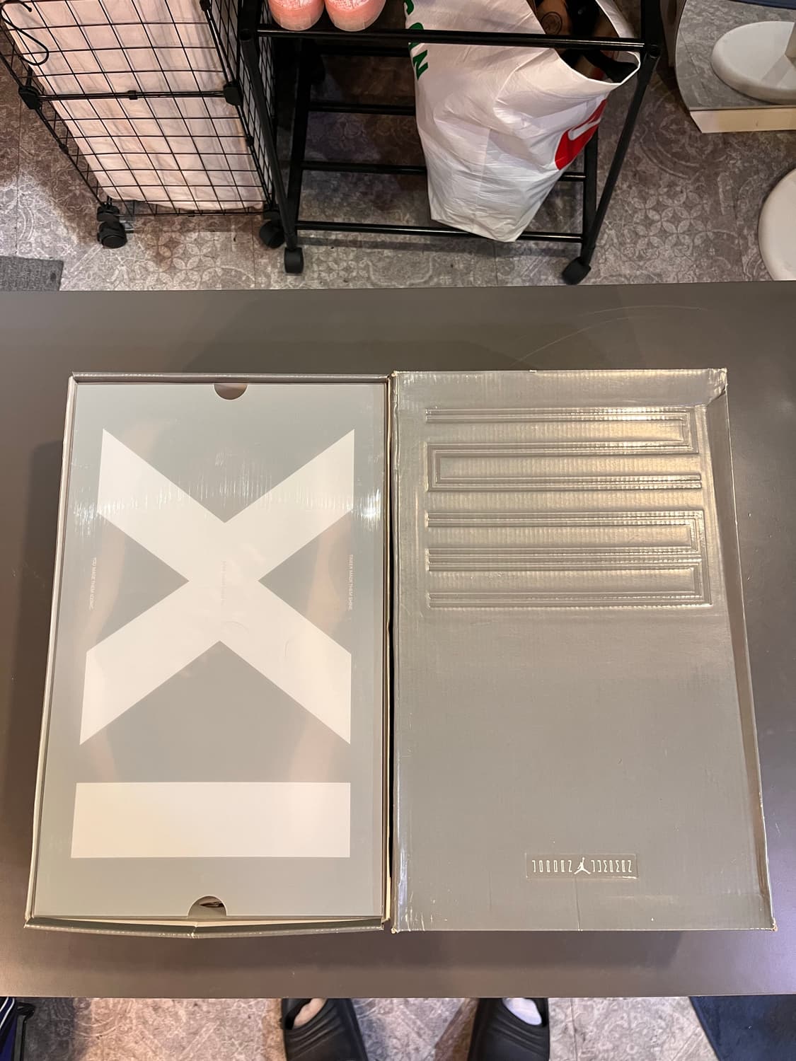 에어 조던 11 레트로 “쿨 그레이” (2010) 상품이미지9