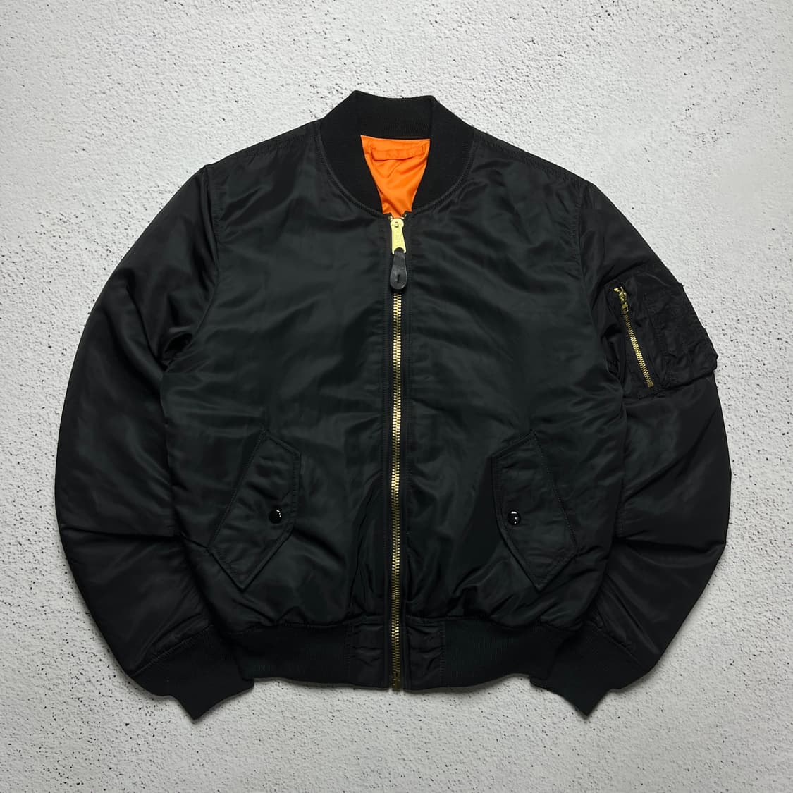 Alpha Industries MA-1 Flight Jacket 상품이미지2