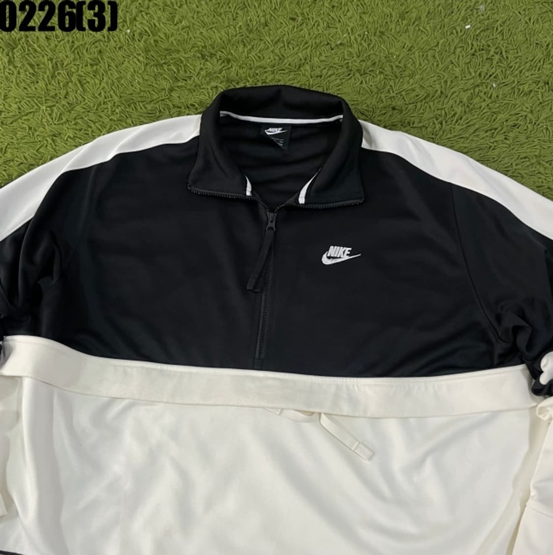나이키 반집업 상의 상품이미지2