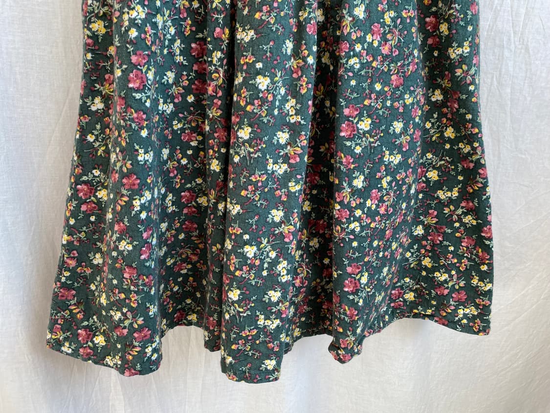 CINEMA CLUB 그린플라워 밴딩스커트(M) 상품이미지3