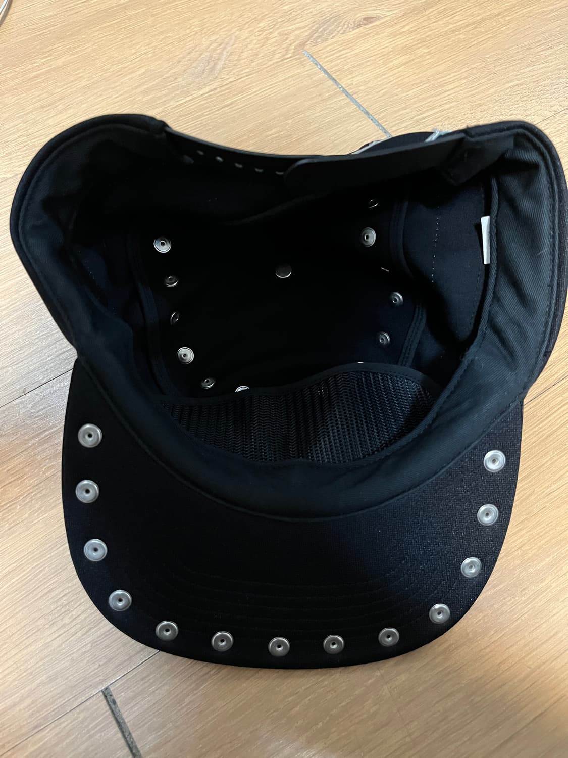 슈프림 스타 스터드 필박스 캡 블랙 상품이미지2