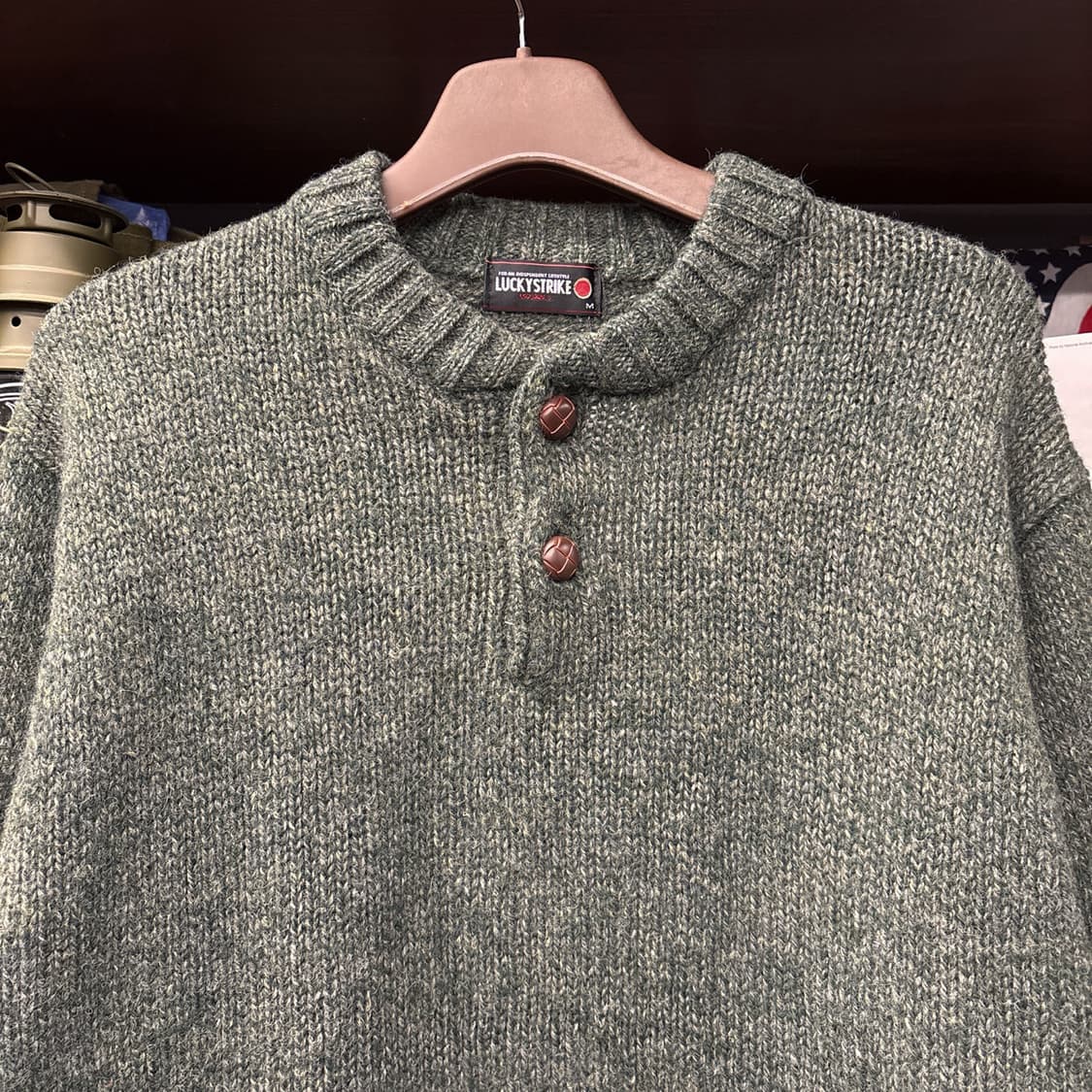 럭키스트라이크 헨리넥 2버튼 보카시 울 스웨터 상품이미지3