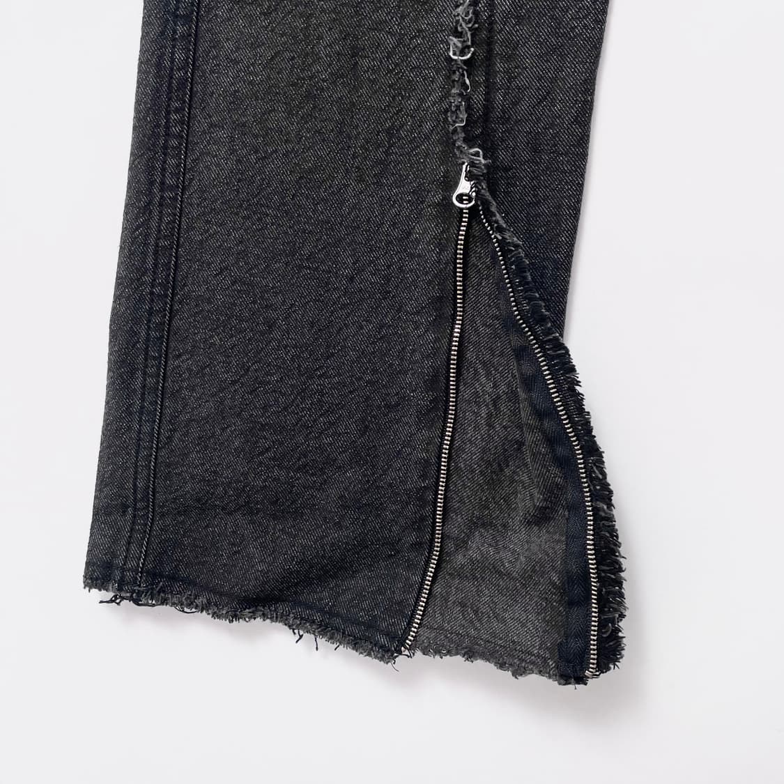 [HYEIN SEO] 혜인서 챠콜 로우라이즈 데님 팬츠 (1) 상품이미지4