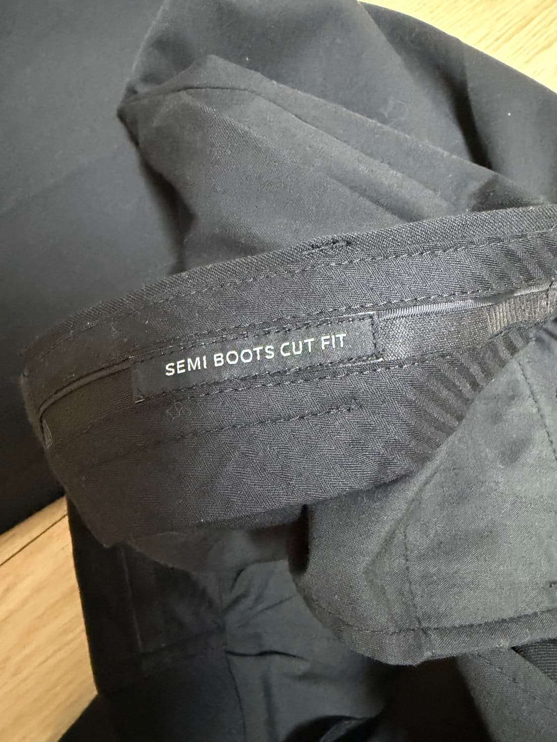 무신사 스탠다드 세미 부츠컷 슬랙스 상품이미지2