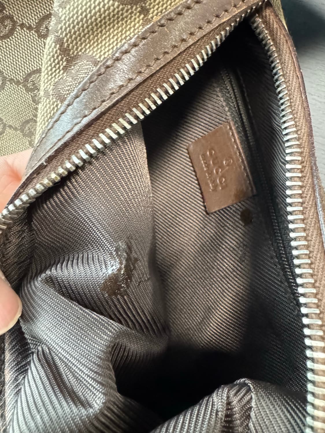 구찌 GG로고 자가드 숄더백 상품이미지8