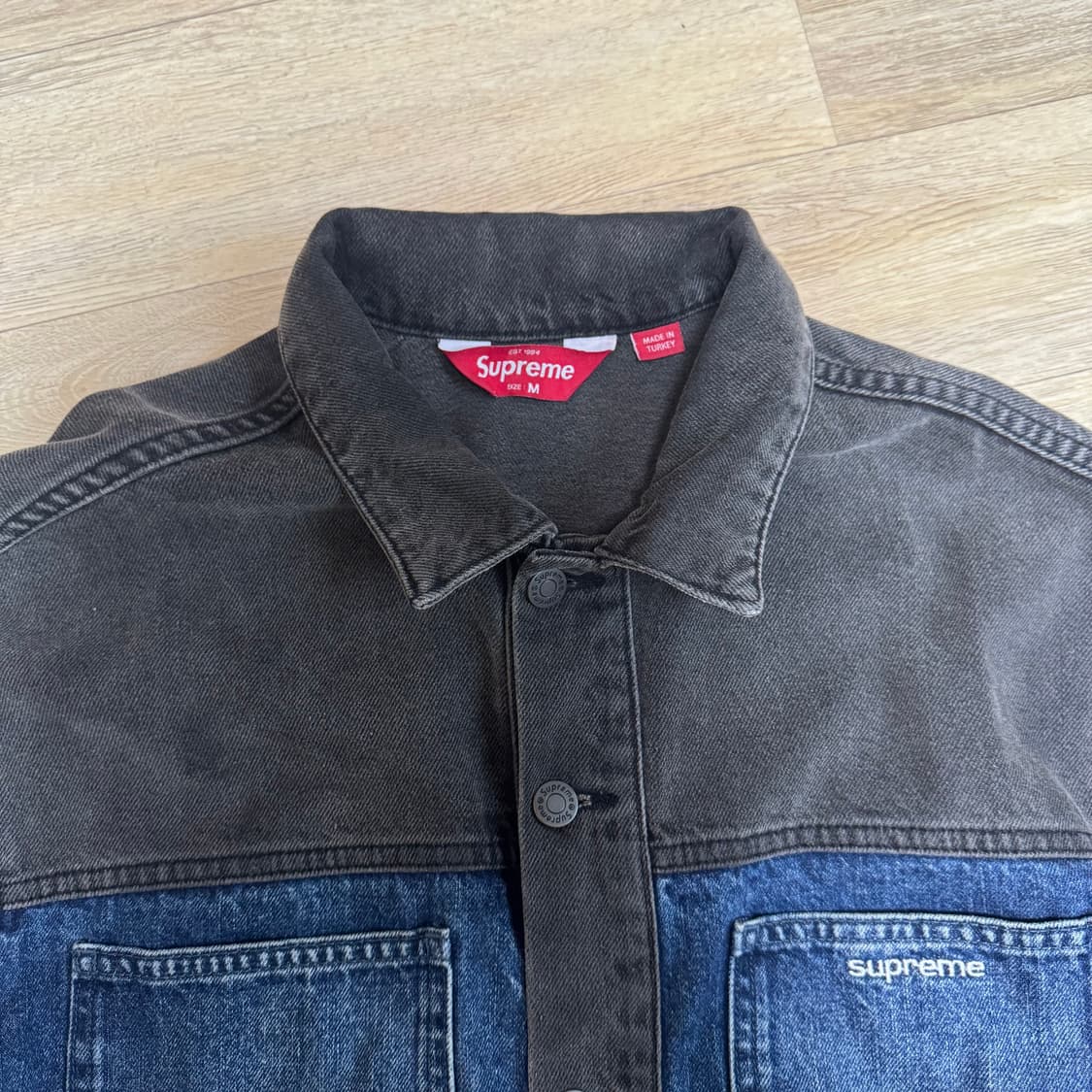 Supreme 2-Tone Paneled Denim Jacket 상품이미지2