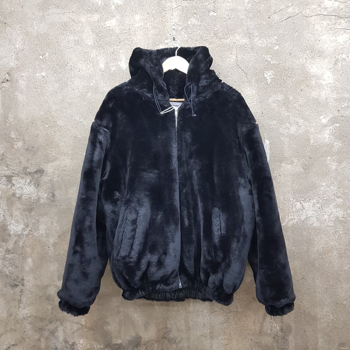 킹아카이브 퍼소재 후드자켓  2사이즈 상품이미지1