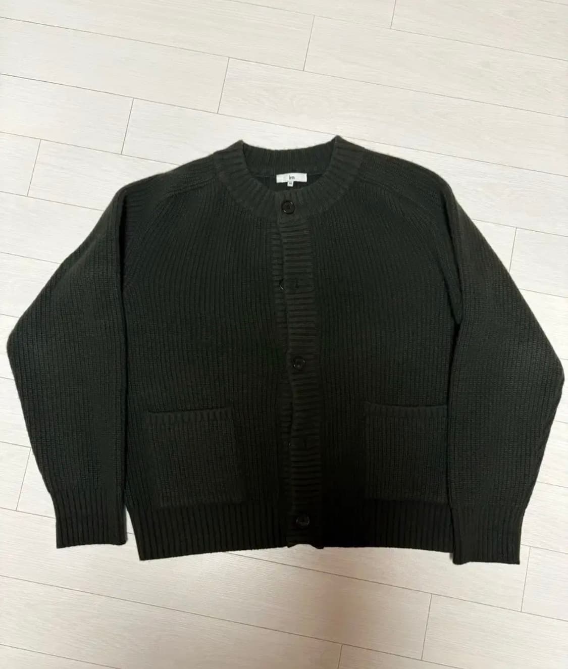 이른 irn 새들 라운드 가디건 다크올리브 상품이미지2