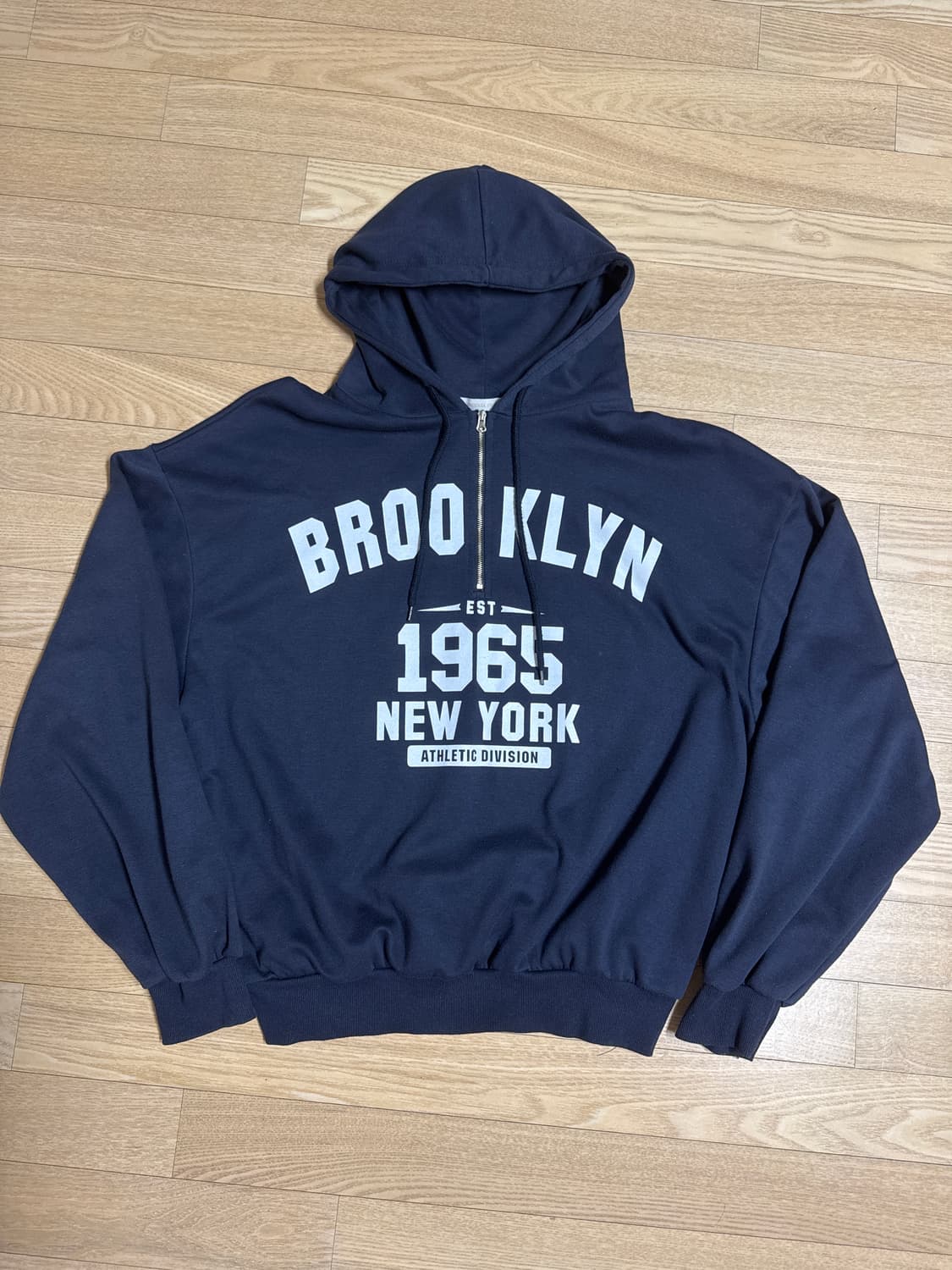 네이비 후드티 상품이미지1