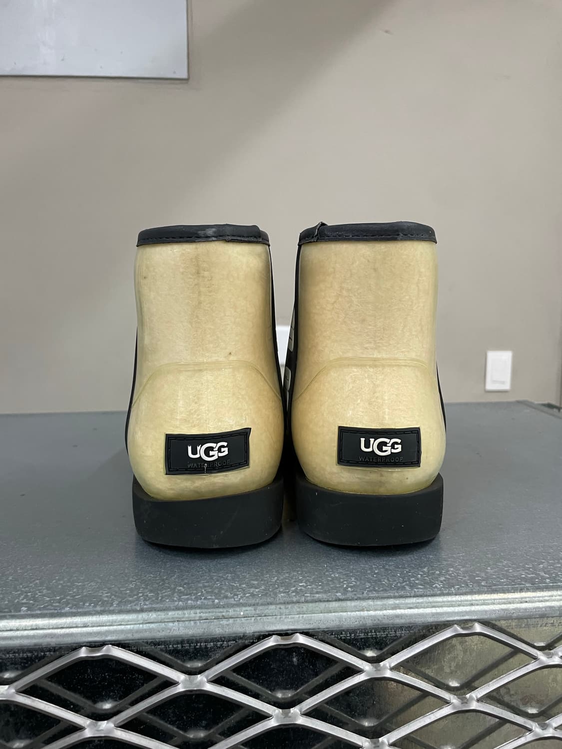 어그 클래식 클리어 부츠 240 상품이미지3