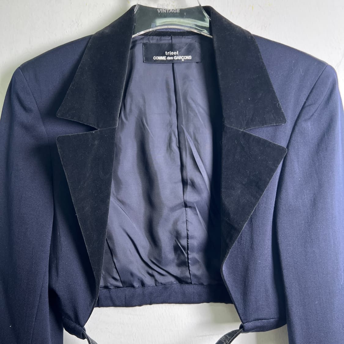 꼼데가르송 트리콧 네이비 벨티드 테일러드 크롭 자켓  상품이미지4