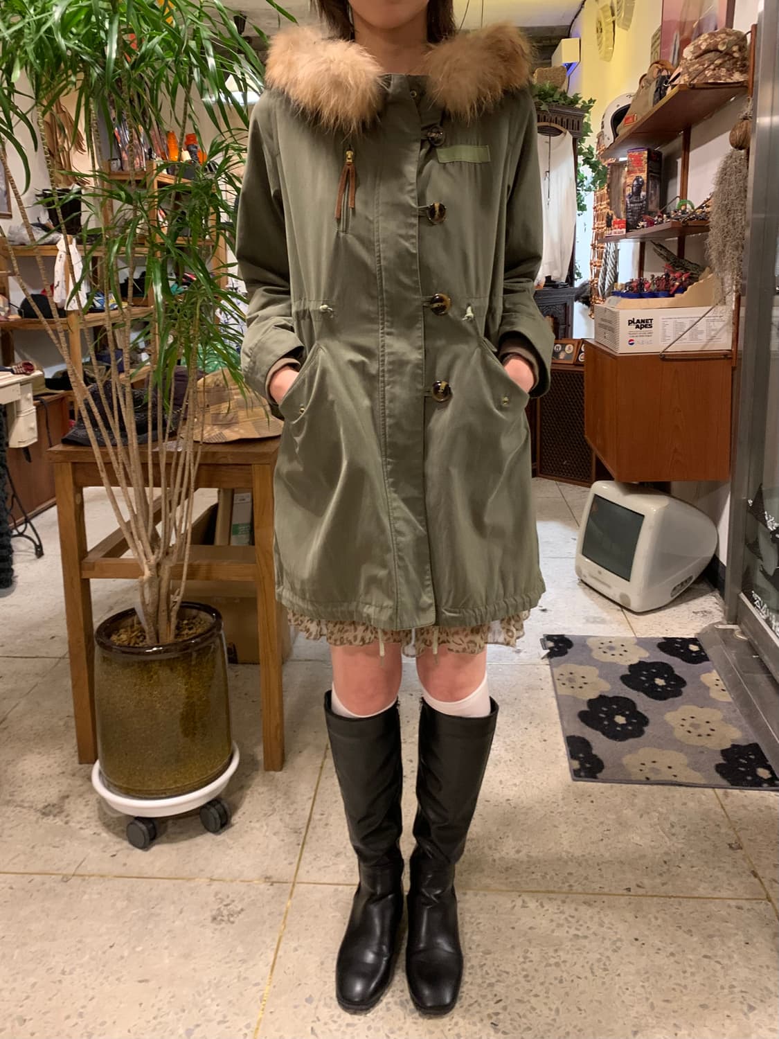 레이빔즈 사이드버튼 피쉬테일 개파카 상품이미지3