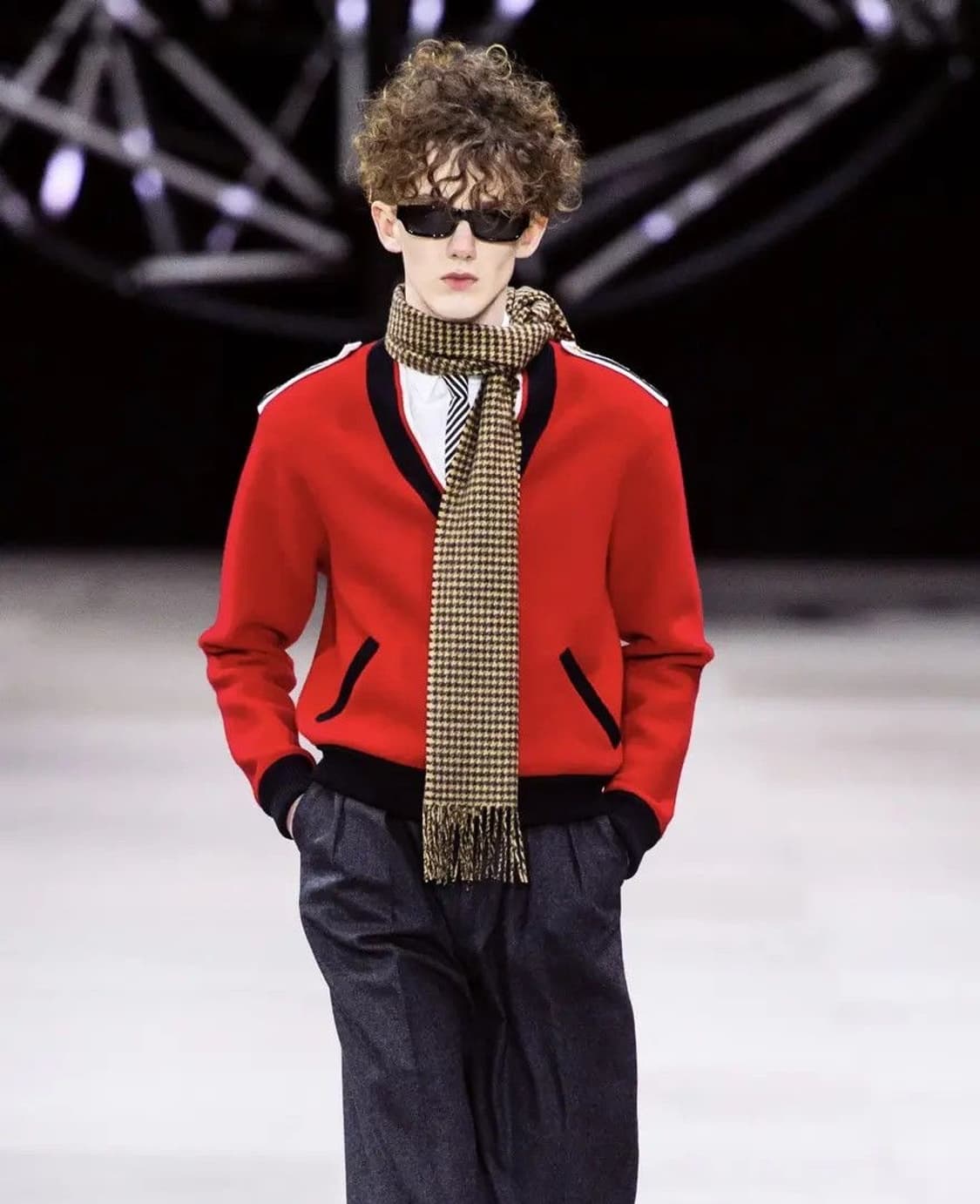 [강동원님 착용] 셀린느 19AW 스트라이프 타이 상품이미지2