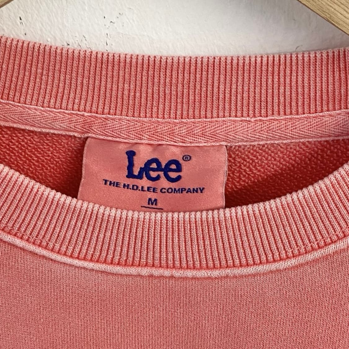 M] LEE 리 피그먼크 핑크 맨투맨 상품이미지2