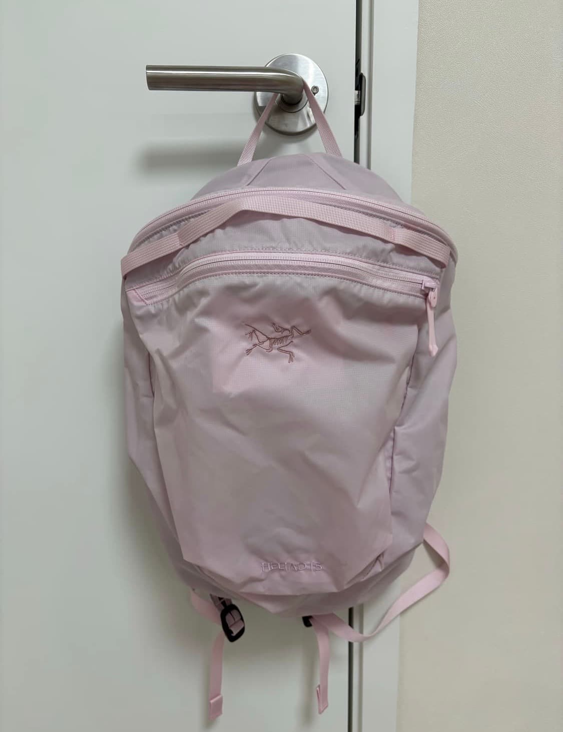 아크테릭스 헬리아드15 핑크글로우 상품이미지1