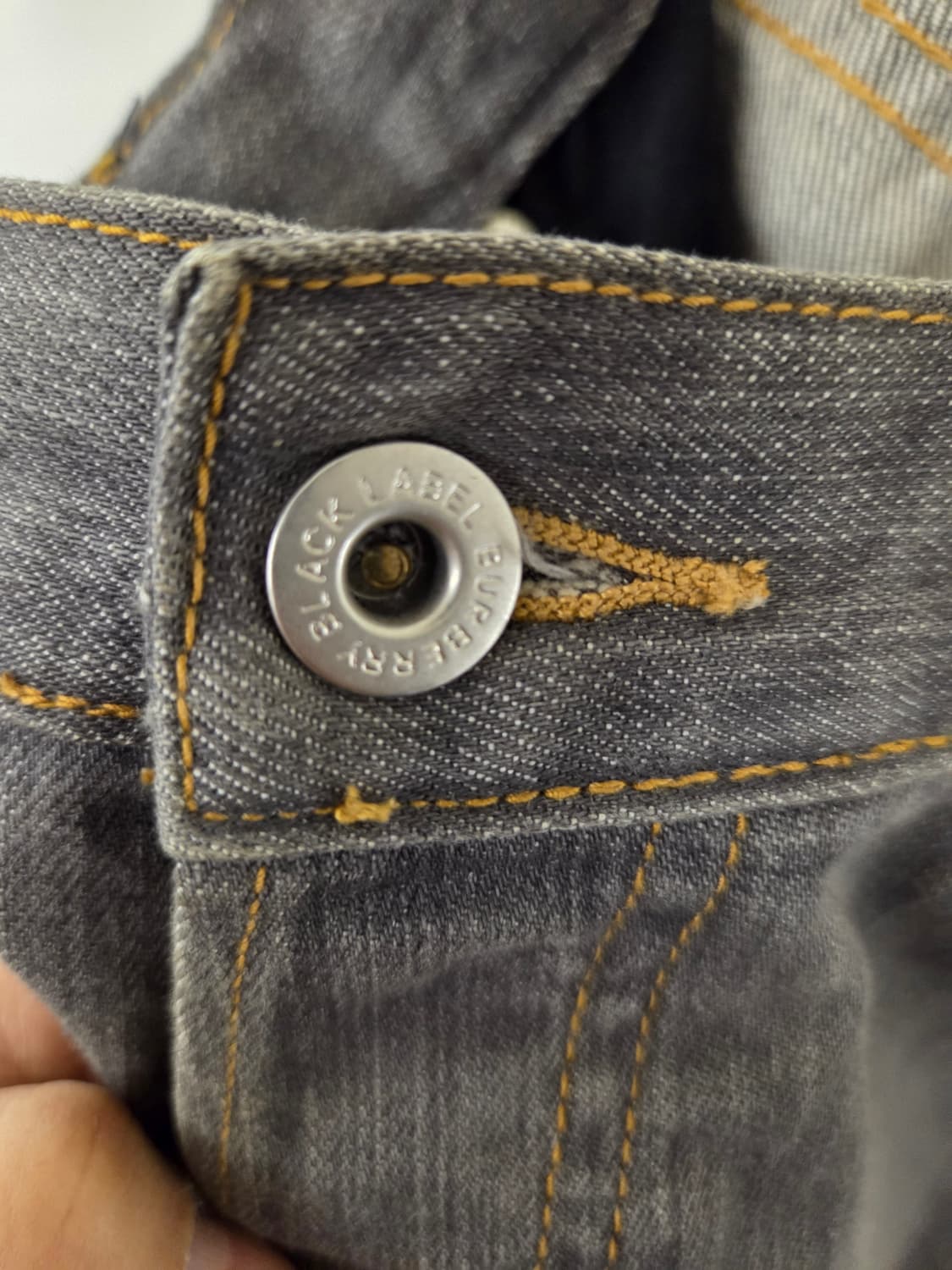 버버리 블랙라벨 그레이진 상품이미지6