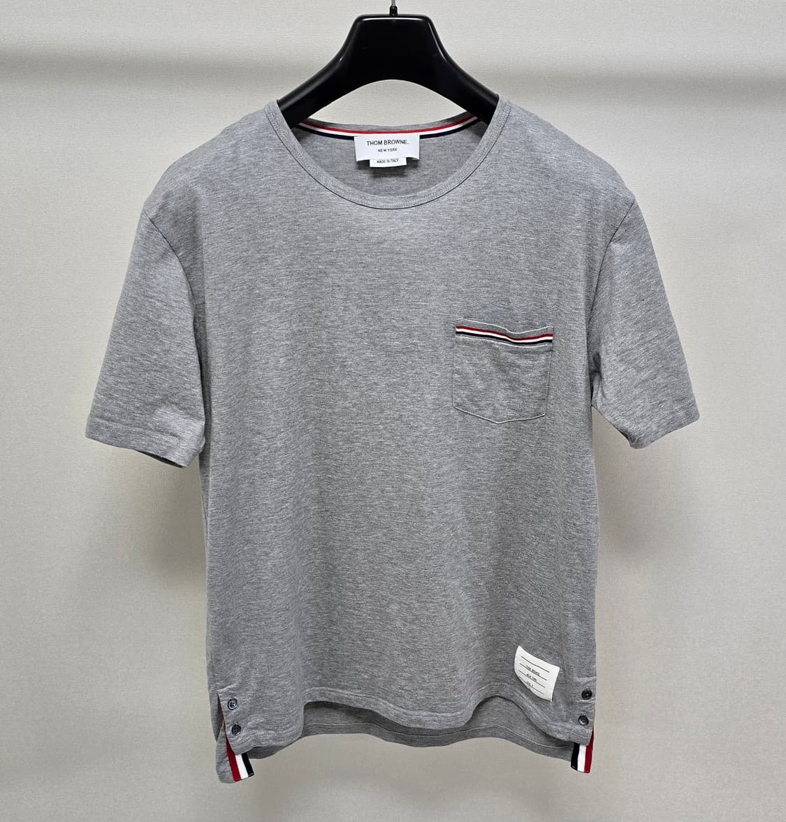 톰브라운 포켓 반팔 티셔츠 4사이즈 105 판매 상품이미지1