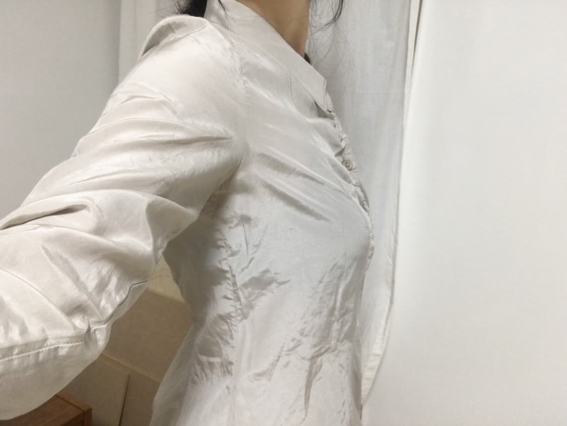 [직수입] 빈티지 mfg 실키 새틴 셔링 블라우스 오이스터 상품이미지5