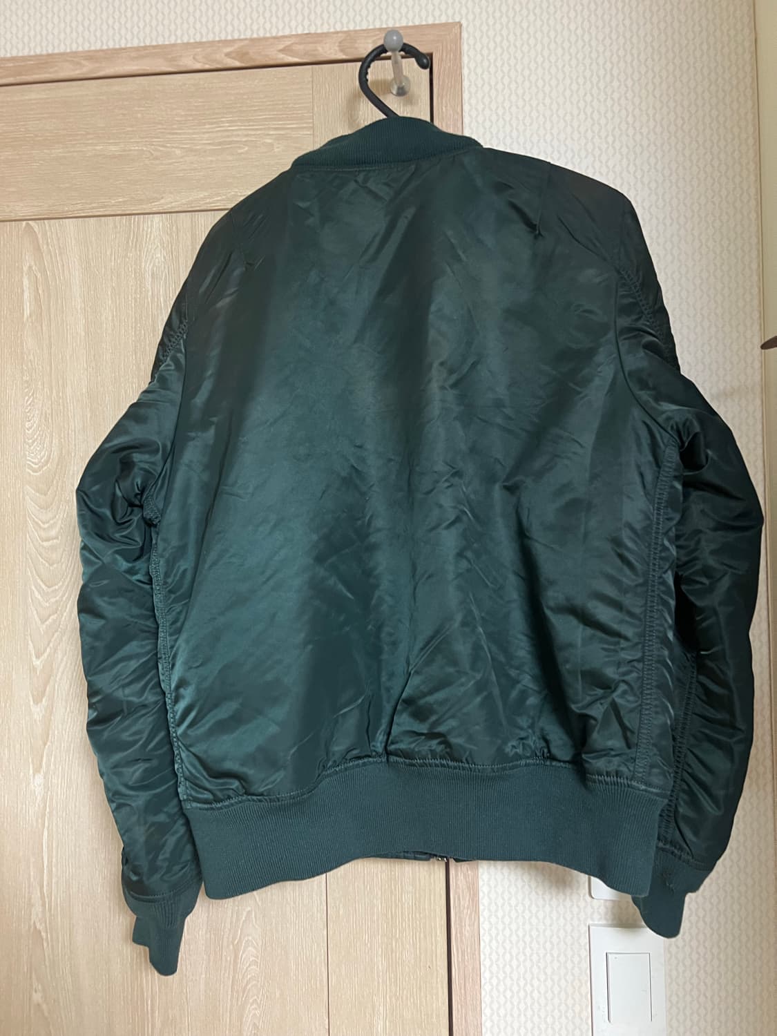 알파인더스트리 그린 올리브 ma-1 자켓 항공점퍼 상품이미지2