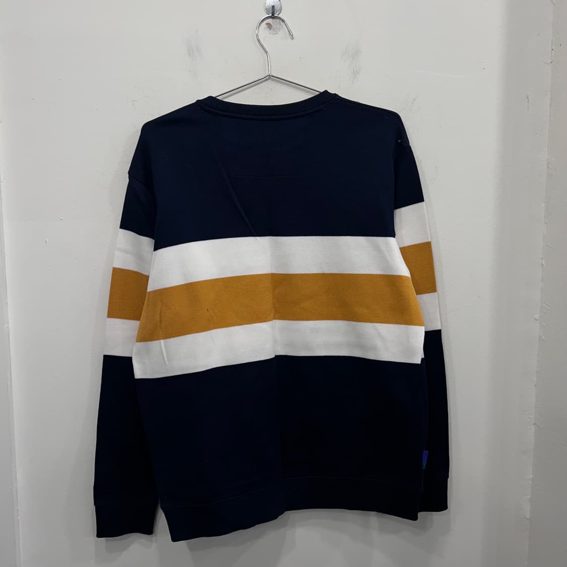 해지스 X 윔블던 배색 단가라 와플코튼 맨투맨 상품이미지5