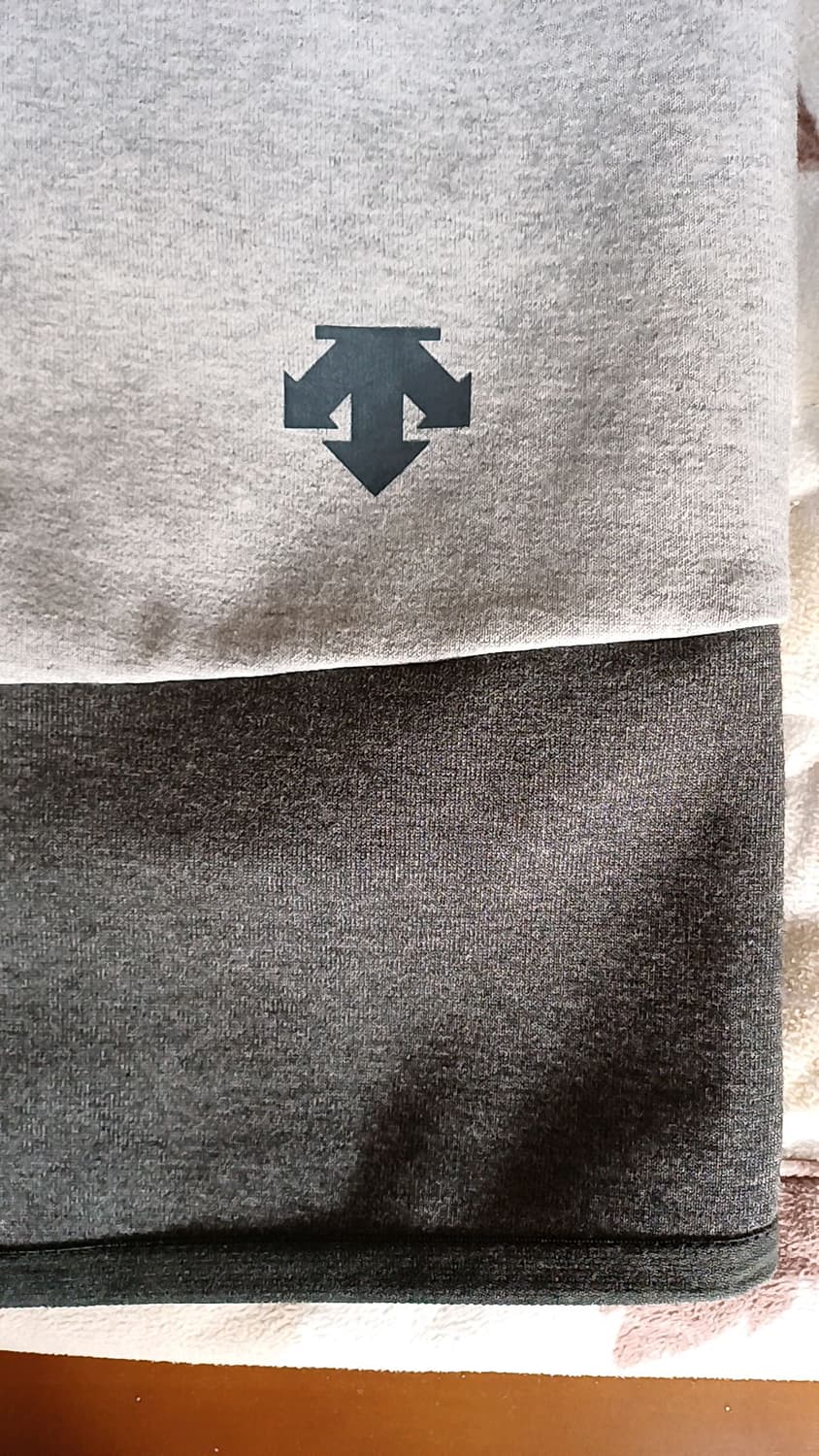 데상트 춘추용후드집업 100 가슴55 기장70 상품이미지6