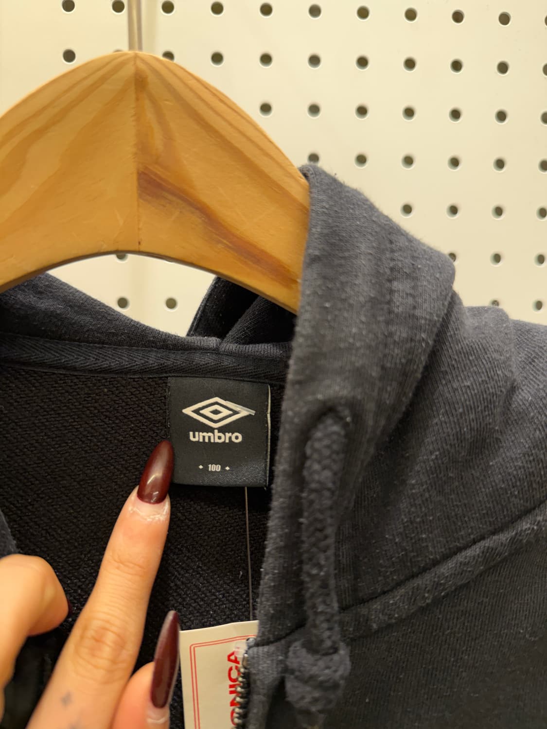 엄브로 빅로고 후드집업 블랙 U1570 상품이미지5