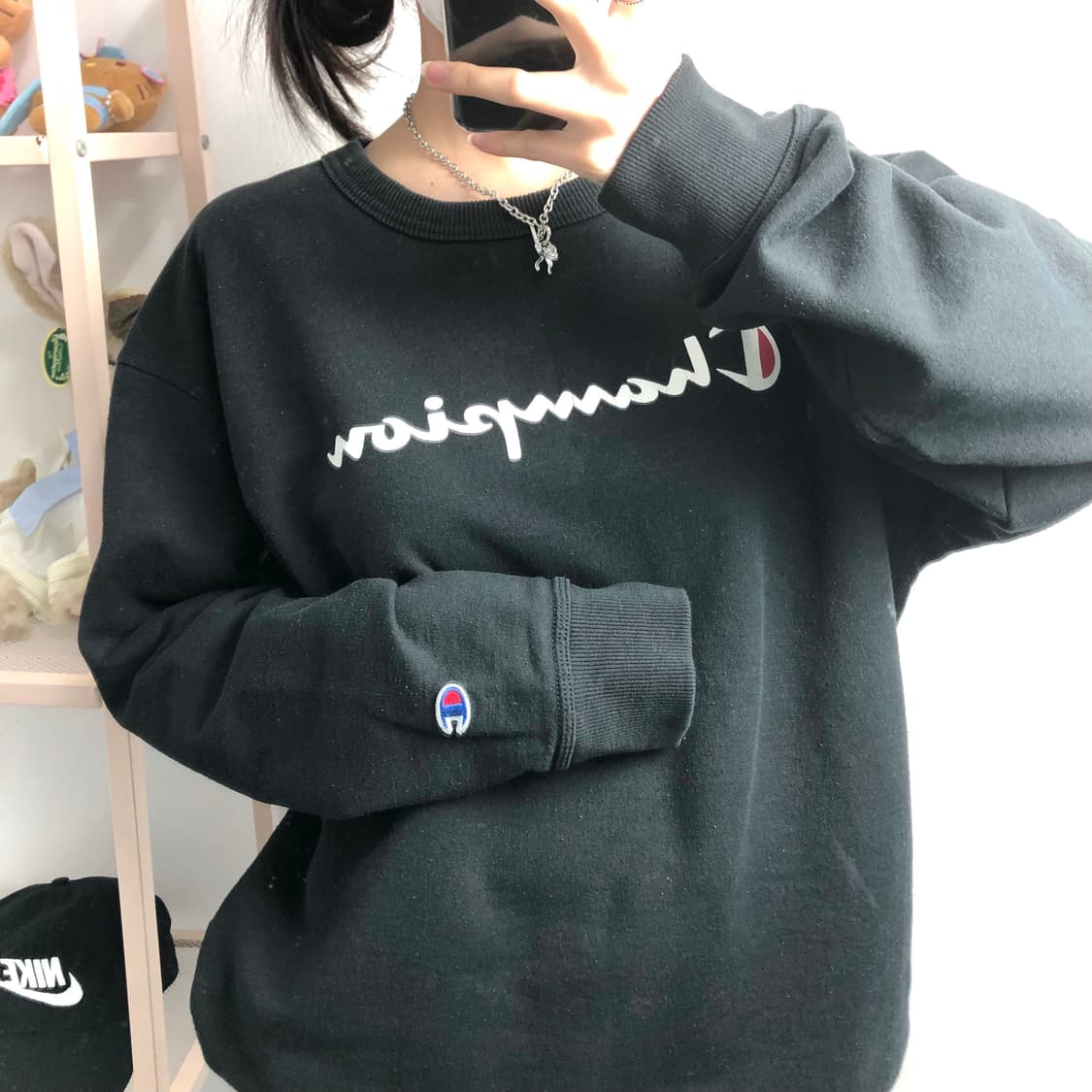 챔피온 블랙 맨투맨 상품이미지2