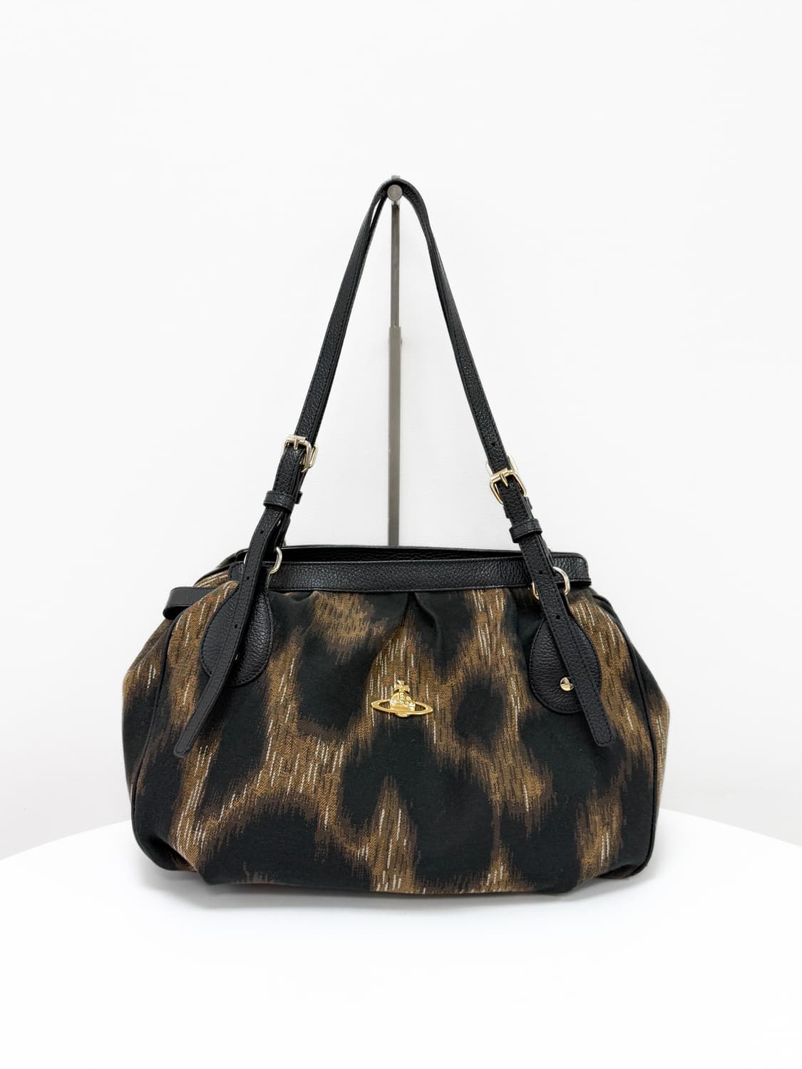 비비안웨스트우드 하라코 레오파드 리미티드 숄더백 상품이미지2