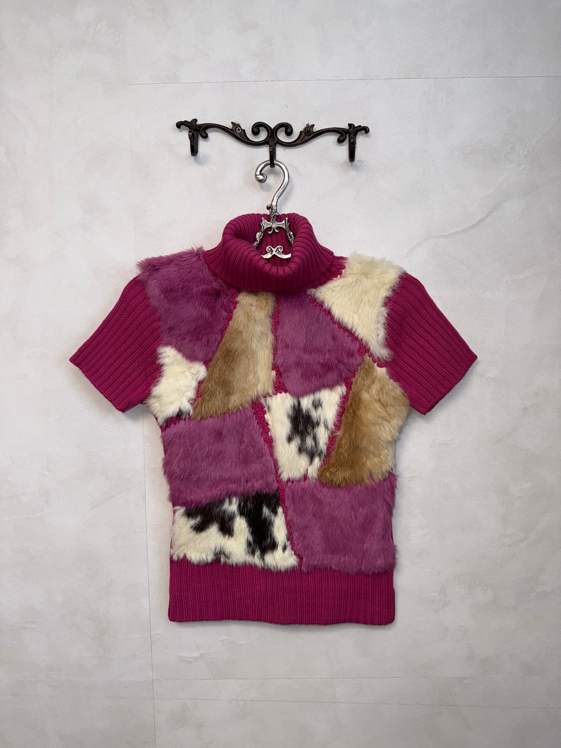Vivid hot pink rabbit fur patchwork 니트 상품이미지4
