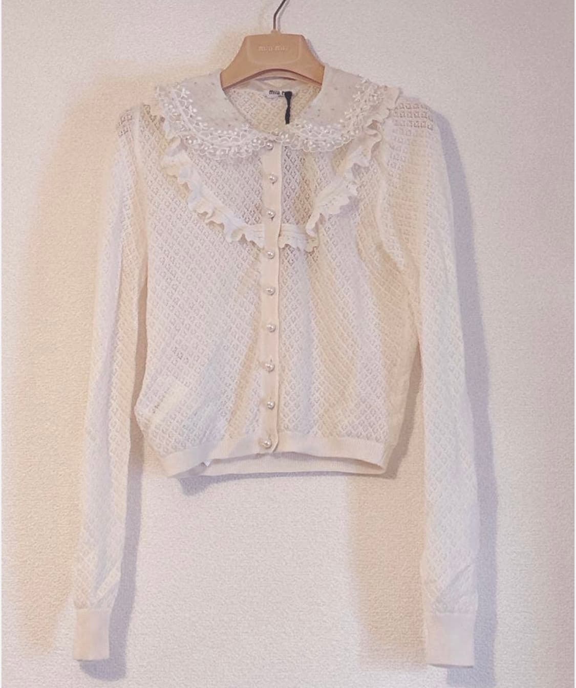 미우미우 크림 장식 칼라 크로셰 가디건 상품이미지2