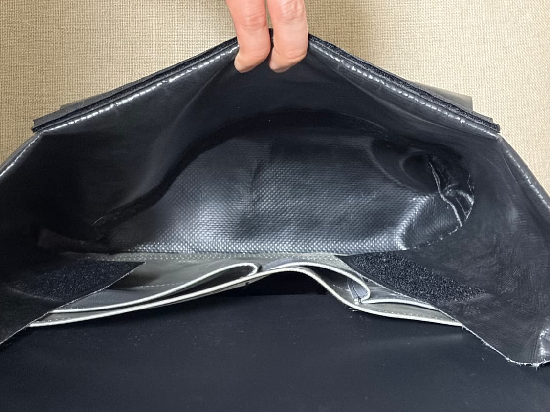 프라이탁 덱스터 블랙,화이트 판매합니다(민트택 보유) 상품이미지5