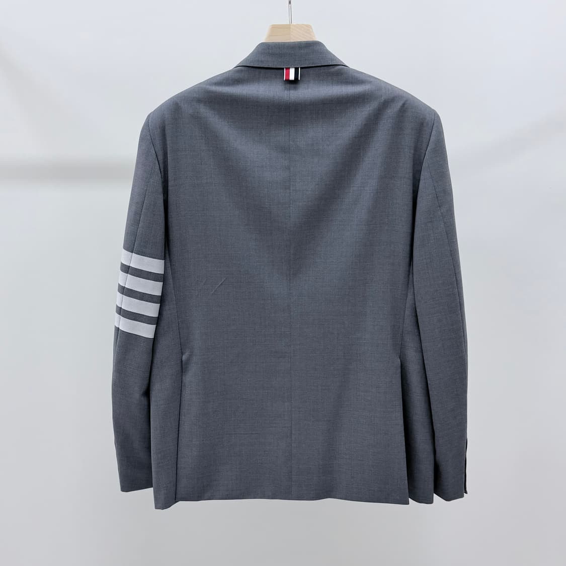[미사용/3] 톰브라운 사선완장 위브 블레이저 자켓 정장 그레이 상품이미지5